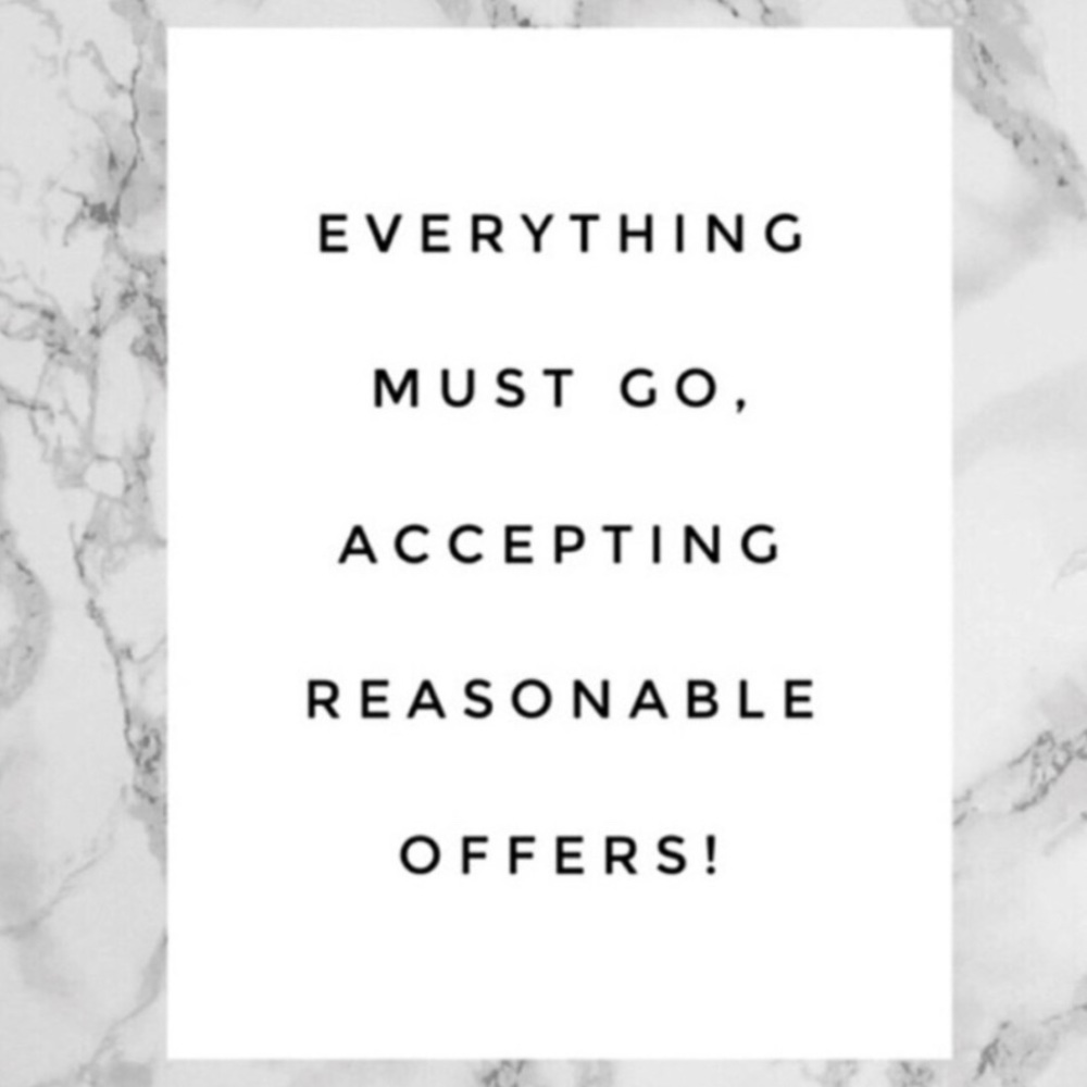 CLOSET ON SALE